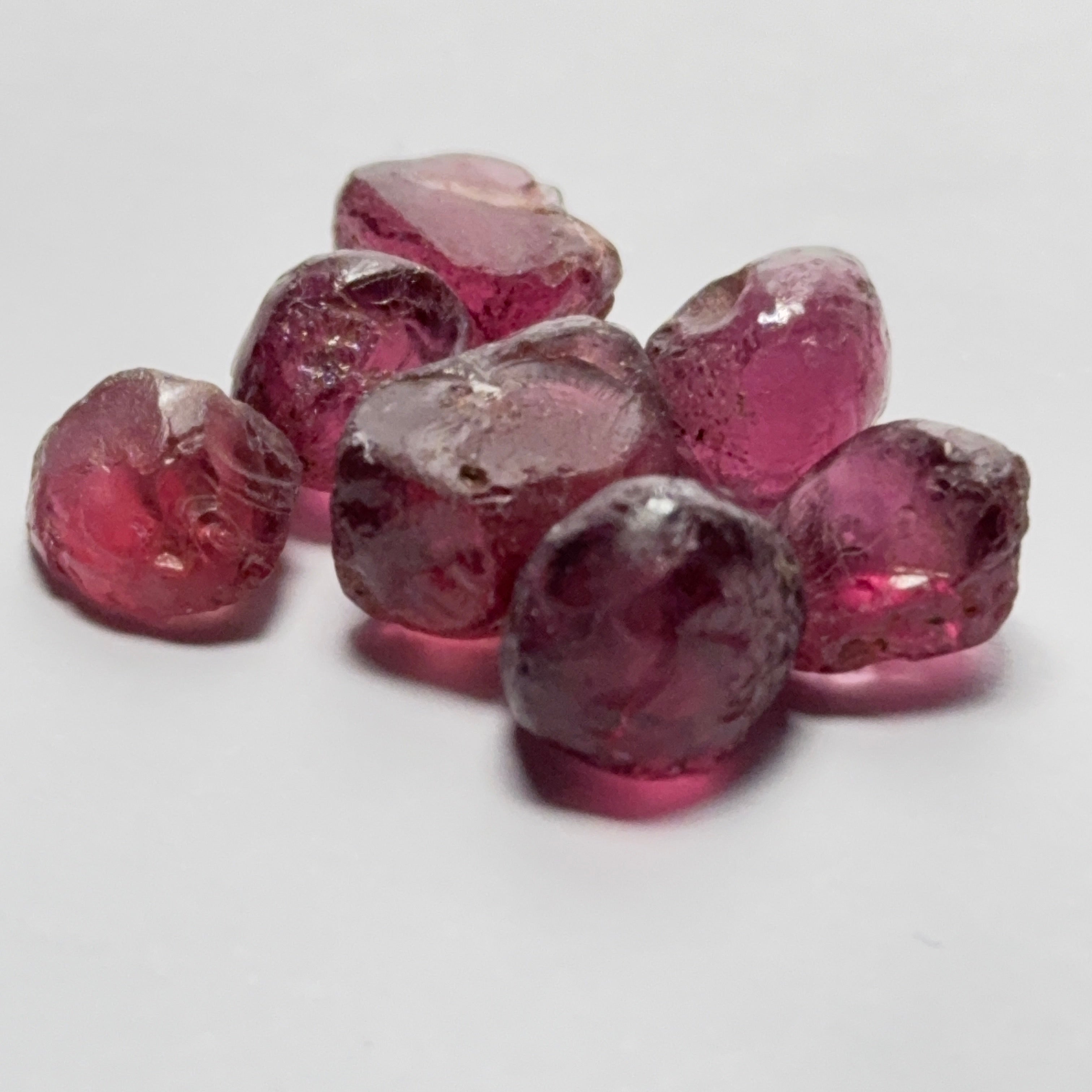 Wholesale lot - Rhodolite Garnet Colour Shifting Lot, 36.36ct / 7.27gm, Umba, Tanzania, Untreated Untreated, 7 pcs, 5.19ct av. Si clarity, US$10 per gm