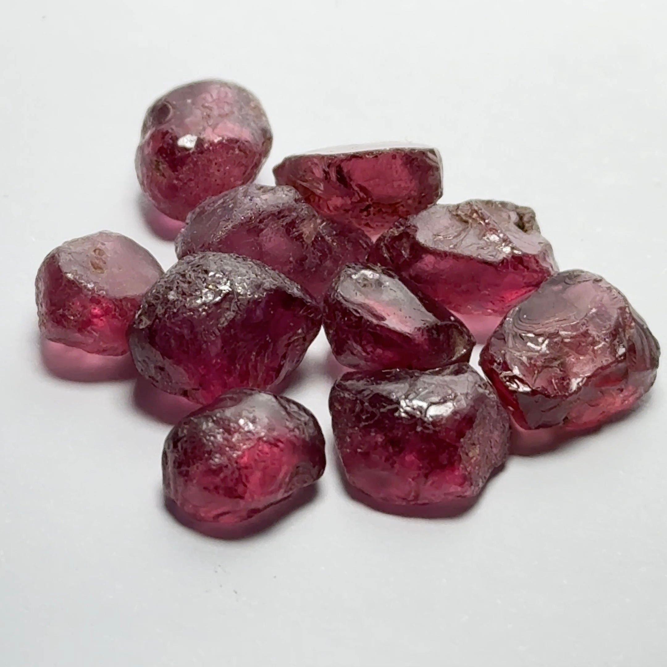 Wholesale lot - Rhodolite Garnet Colour Shifting Lot, 47.31ct / 9.46gm, Umba, Tanzania, Untreated Untreated, 10 pcs, 4.73ct av. Si clarity, US$10 per gm