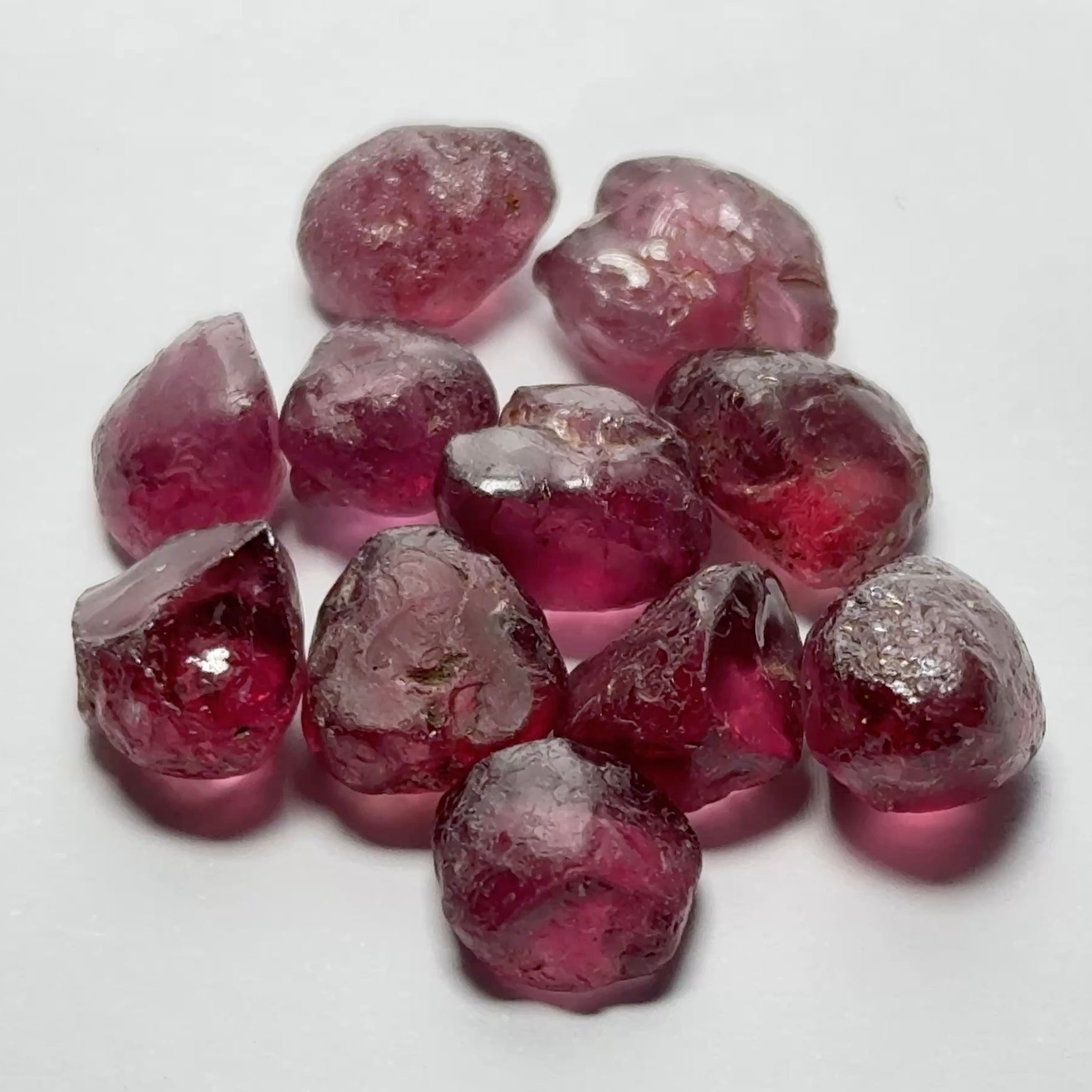 Wholesale lot - Rhodolite Garnet Colour Shifting Lot, 50.13ct / 10.02gm, Umba, Tanzania, Untreated Untreated, 11 pcs, 4.55ct av. Si clarity, US$10 per gm