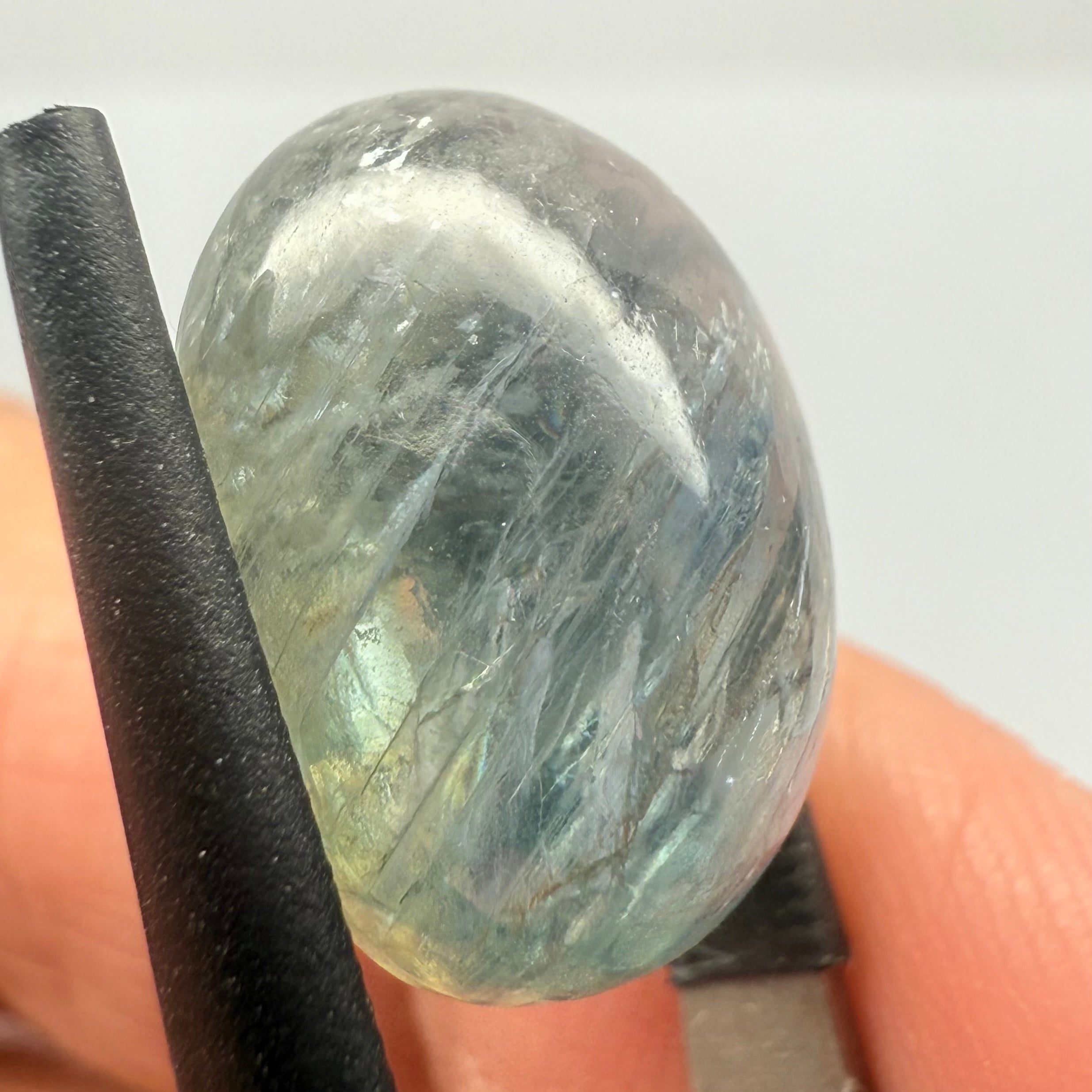 Sapphire Cabochon. 22.70ct, Umba, Tanzania. Untreated Unheated. 17.1 x 13.1 x 8.9mm