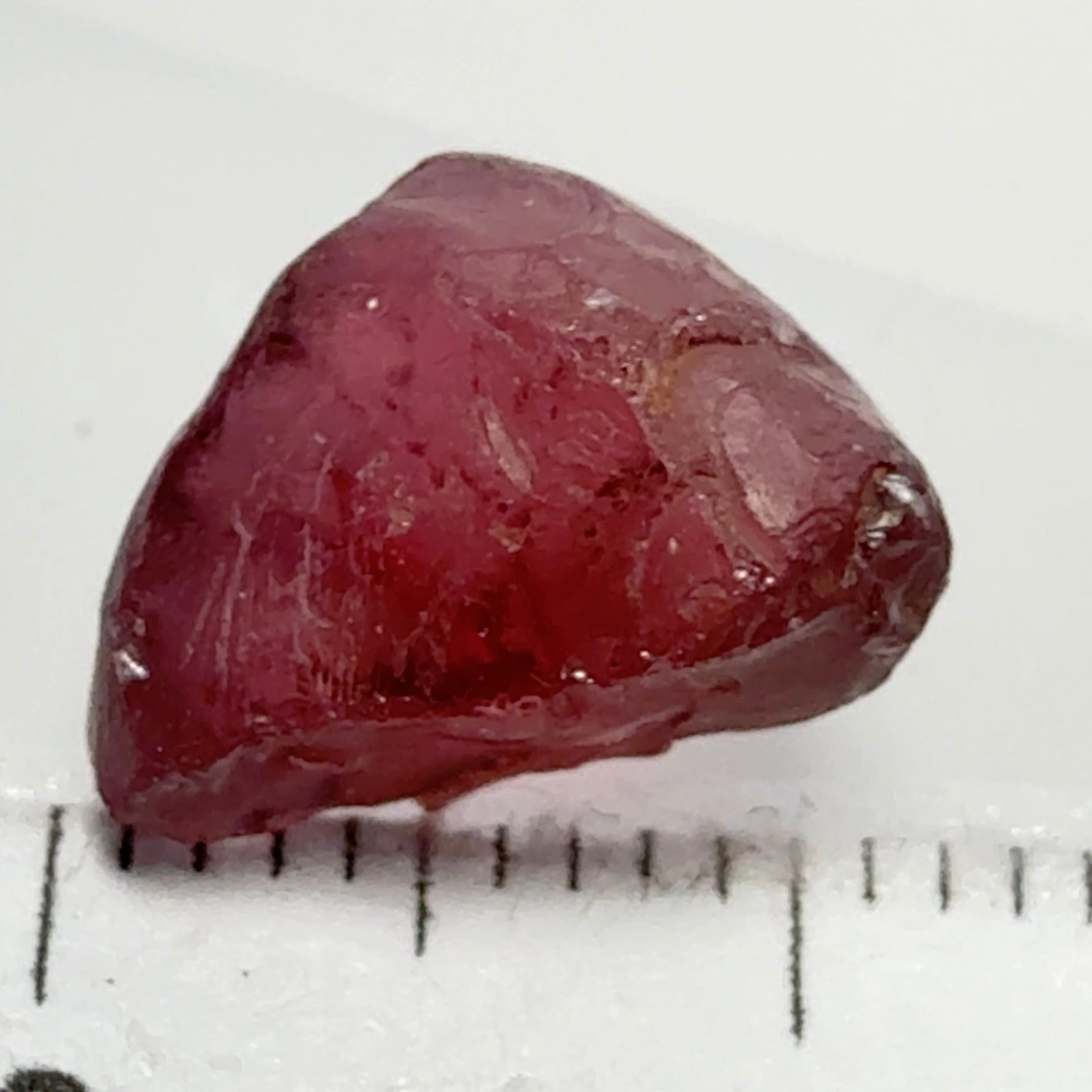 Rhodolite Garnet Colour Shifting, 5.05ct, Umba, Tanzania, Untreated Untreated. VVS