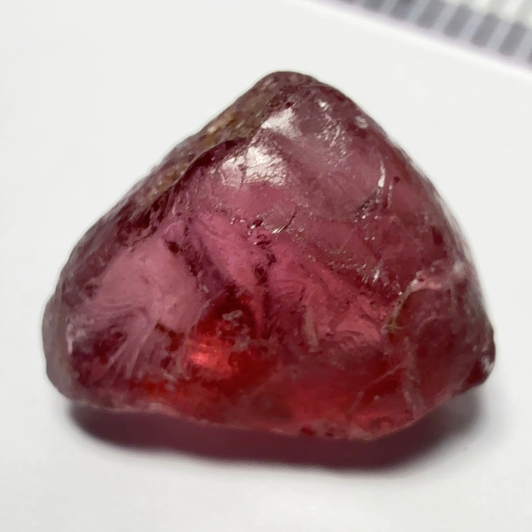 Rhodolite Garnet Colour Shifting, 5.05ct, Umba, Tanzania, Untreated Untreated. VVS