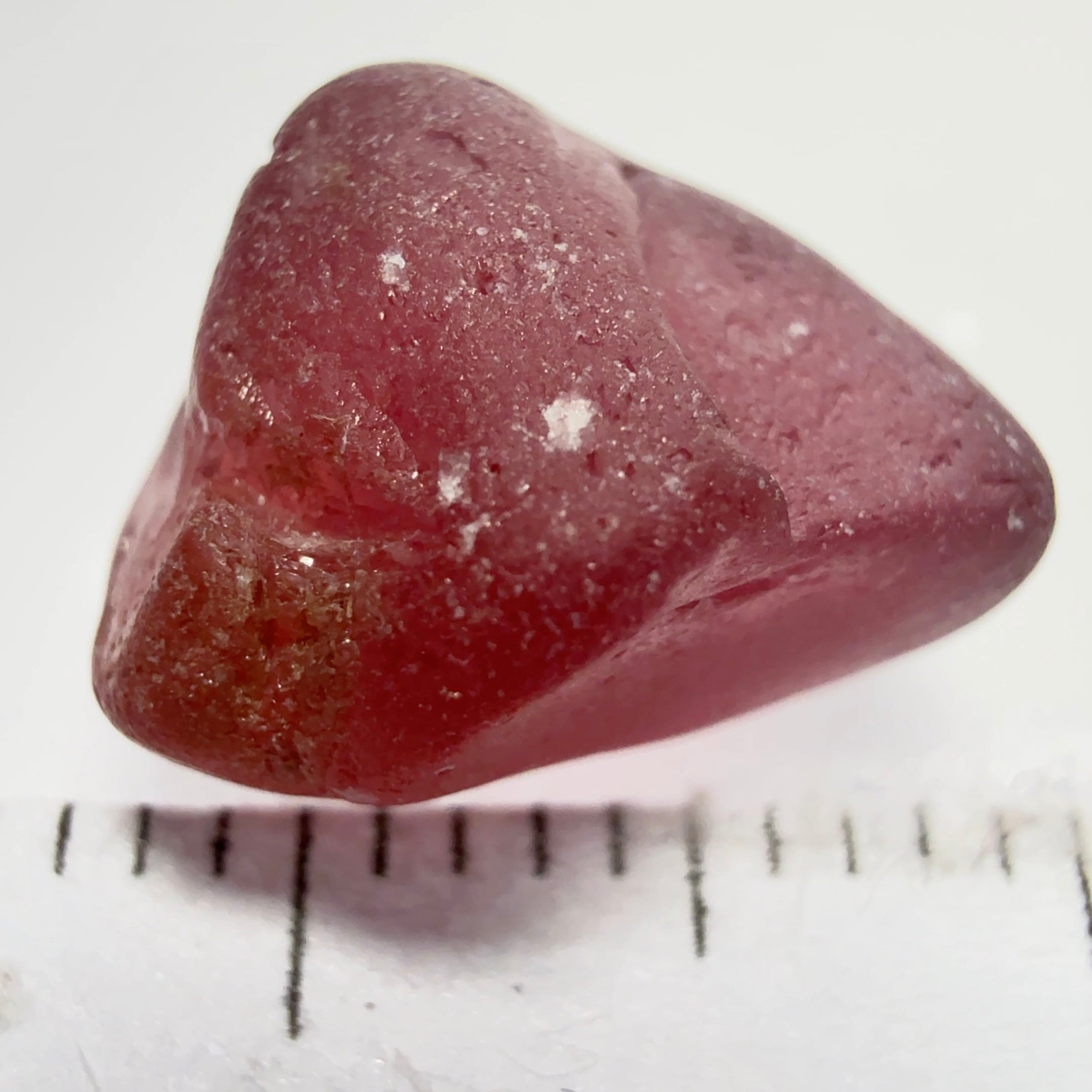 Mahenge Garnet Colour Shifting, 6.08ct, Tanzania, Untreated Untreated. VVS but a challenging shape