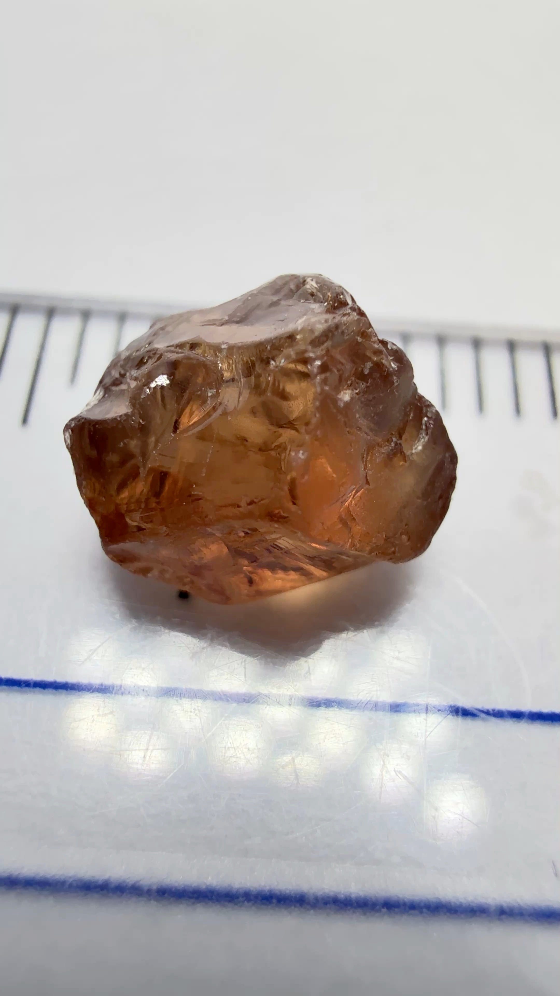 Colour Shift Garnet, 2.60ct, Tanzania, Untreated Unheated, vs-si (one veil and slight inclusion on skin)