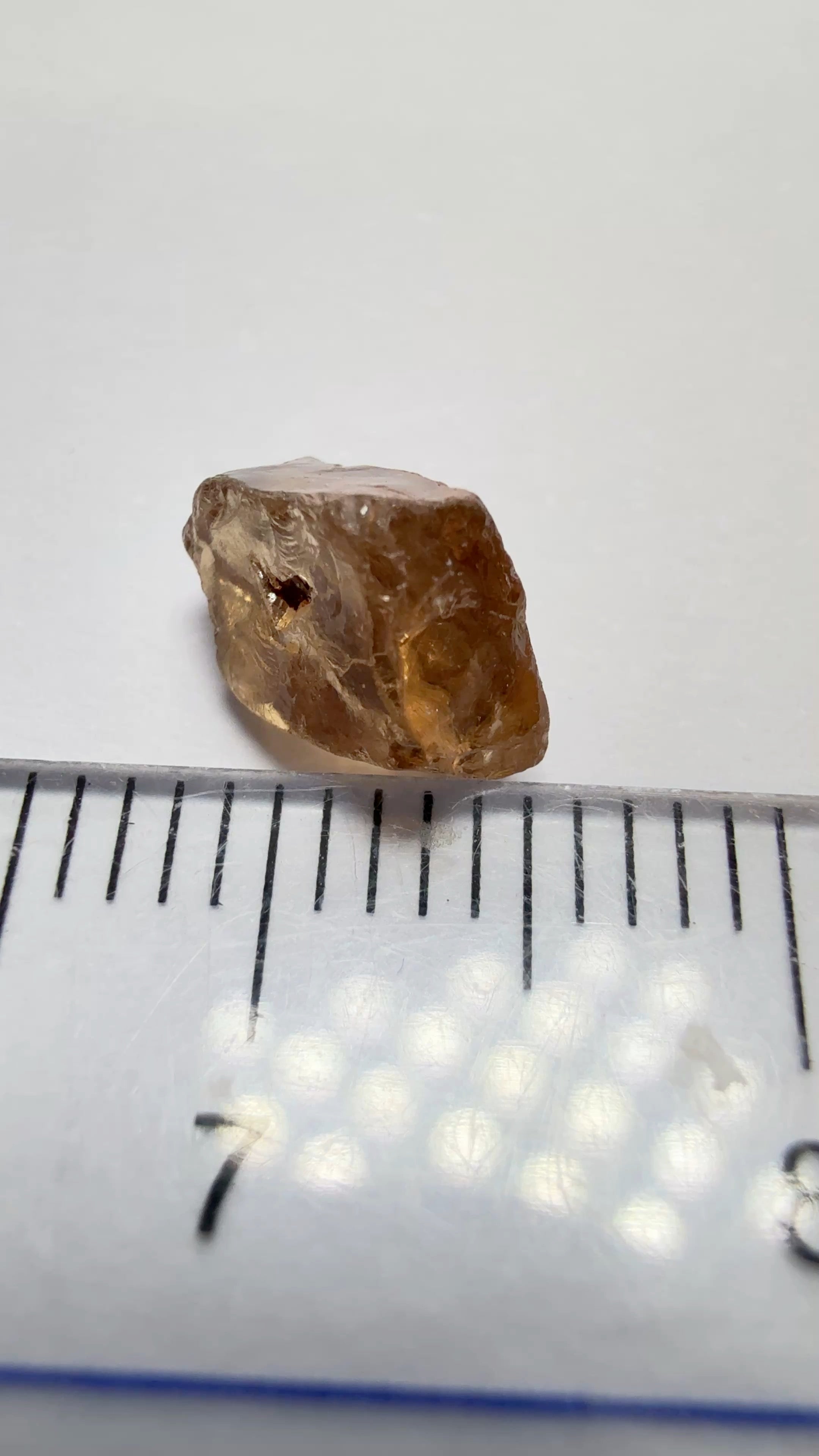 Colour Change Garnet, 2.12ct, Tanzania, Untreated Unheated, slight inclusion on the outside, rest clean