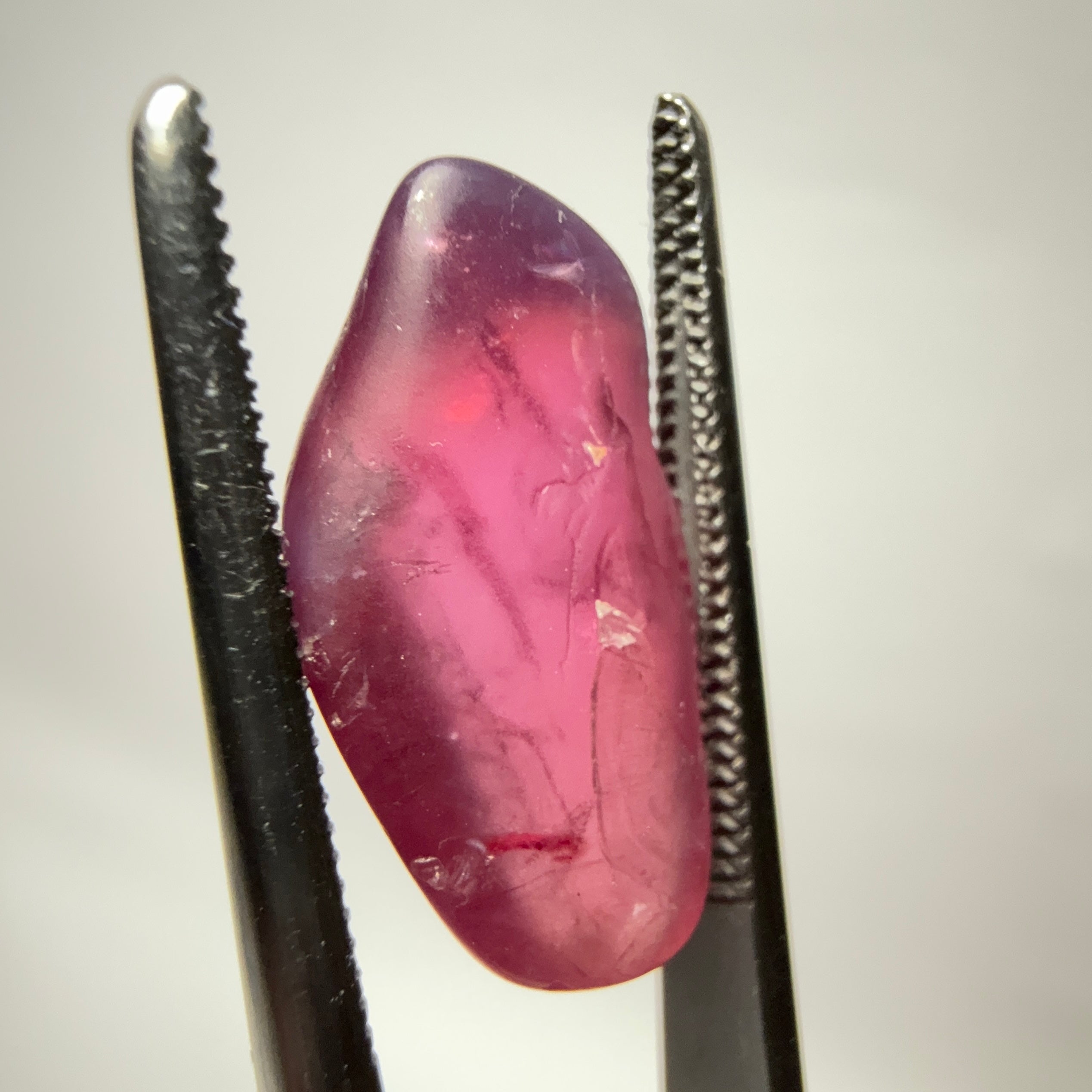 Mahenge Spinel, semi polished tumblestone, 7.52ct, Mahenge, Tanzania, Untreated Unheated