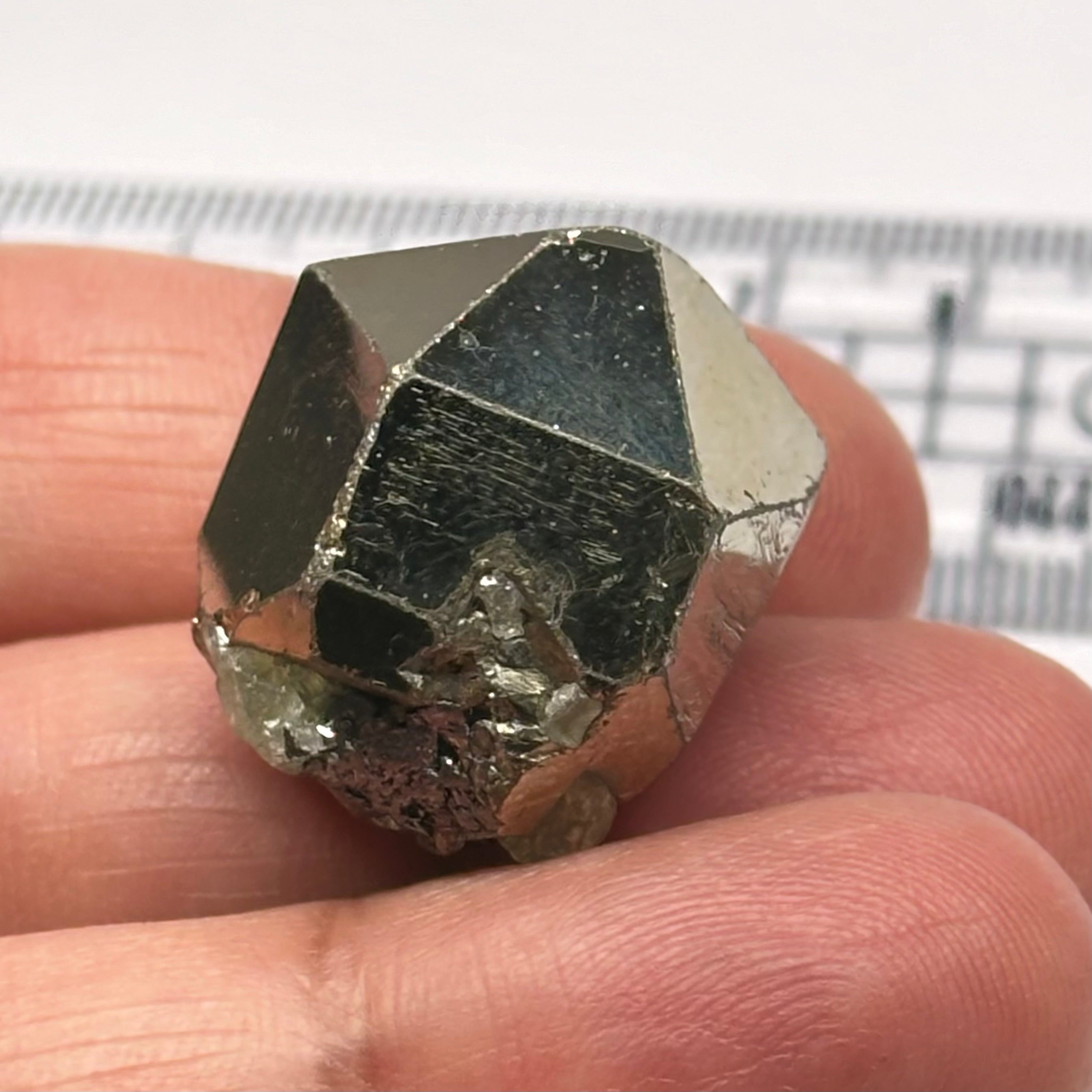 Pyrite, 26.00gm, Merelani, Tanzania, Untreated Unheated, same mines as Tanzanite, natural mirror crystal faces