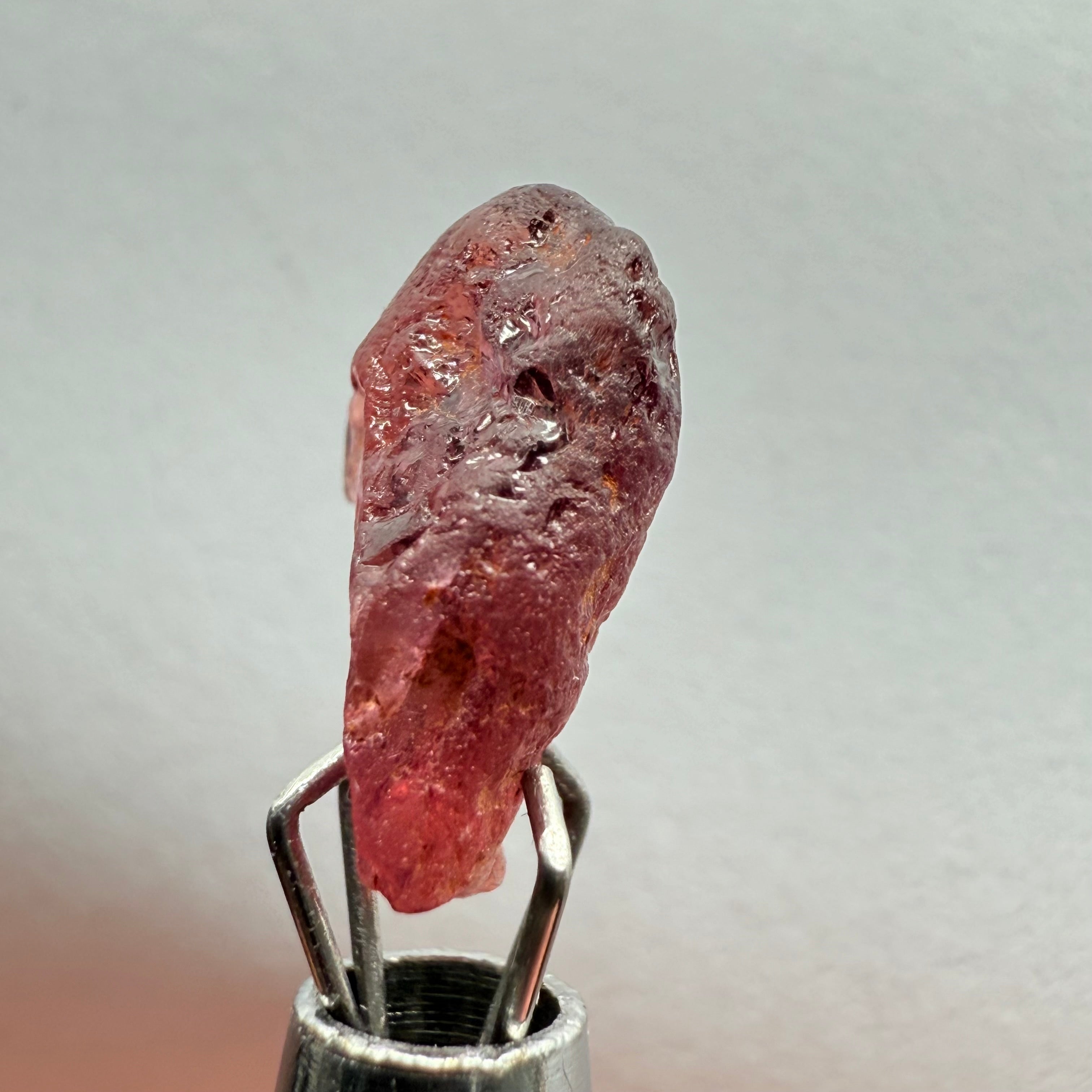 Winza Sapphire, 3.07ct, Winza, Tanzania, Untreated Unheated, Flat shape, these are the mms: 11.6 x 7.7 x 4.3mm but VVS