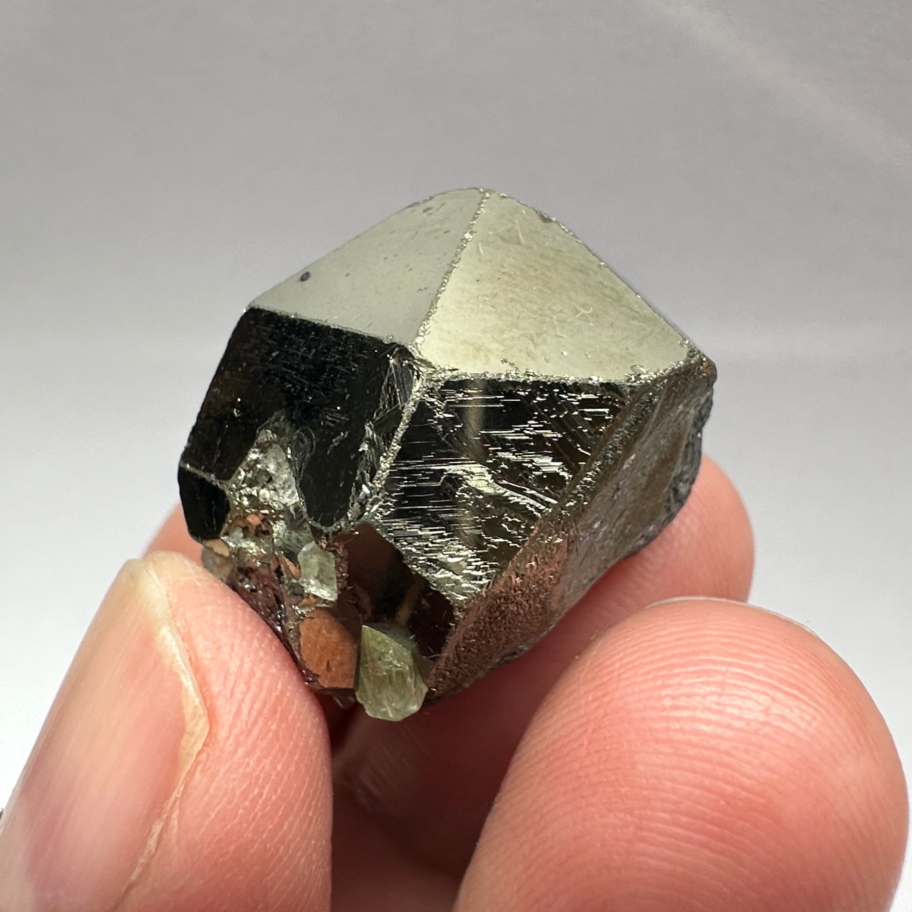 Pyrite, 26.00gm, Merelani, Tanzania, Untreated Unheated, same mines as Tanzanite, natural mirror crystal faces