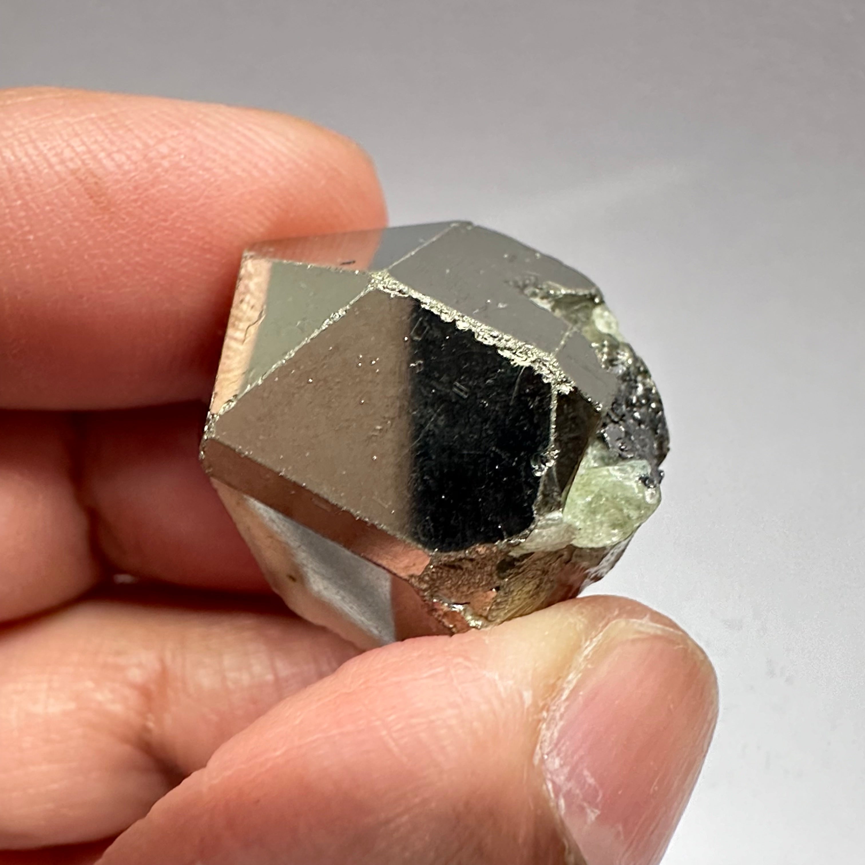 Pyrite, 26.00gm, Merelani, Tanzania, Untreated Unheated, same mines as Tanzanite, natural mirror crystal faces