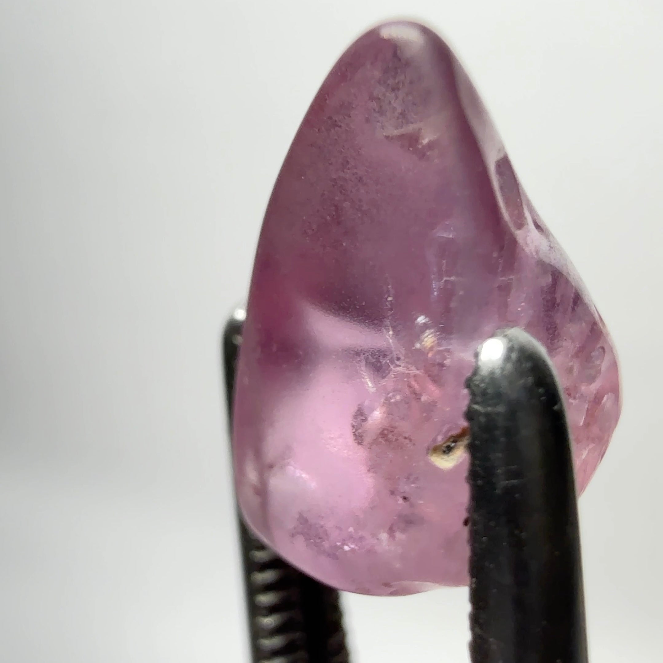 Mahenge Spinel, semi polished tumblestone, 4.09ct, Mahenge, Tanzania, Untreated Unheated