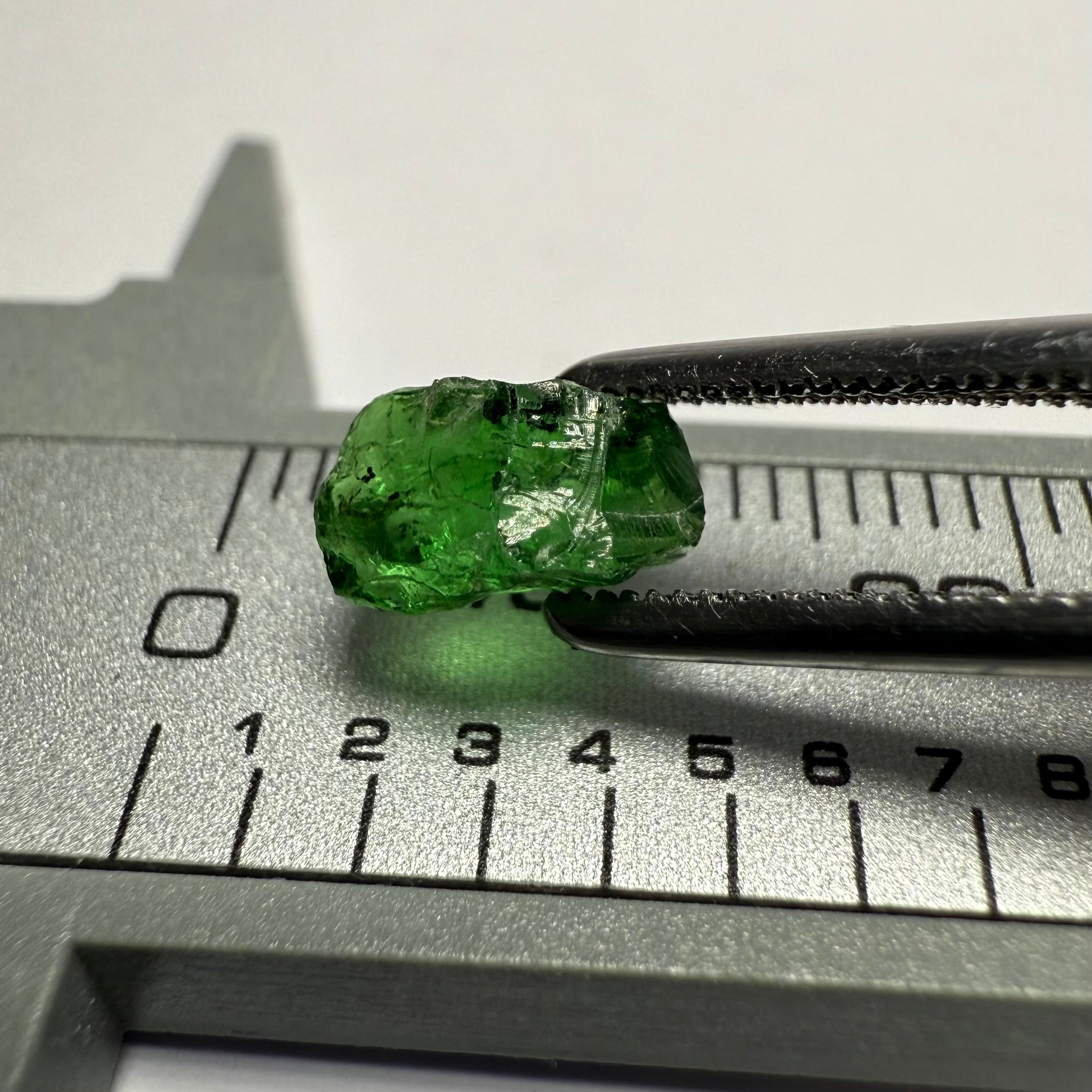 Tsavorite Garnet, Tanzania, 1.44ct, Untreated Unheated, VS