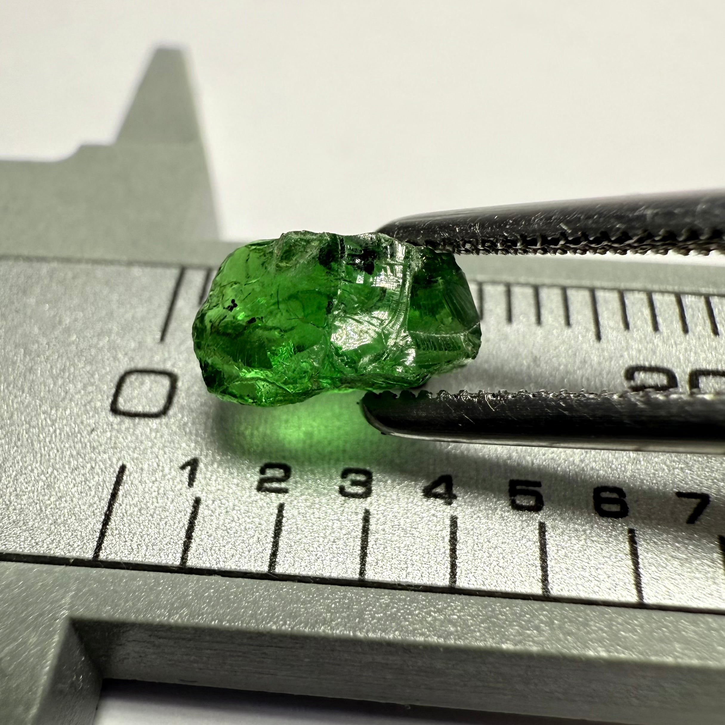 Tsavorite Garnet, Tanzania, 1.44ct, Untreated Unheated, VS