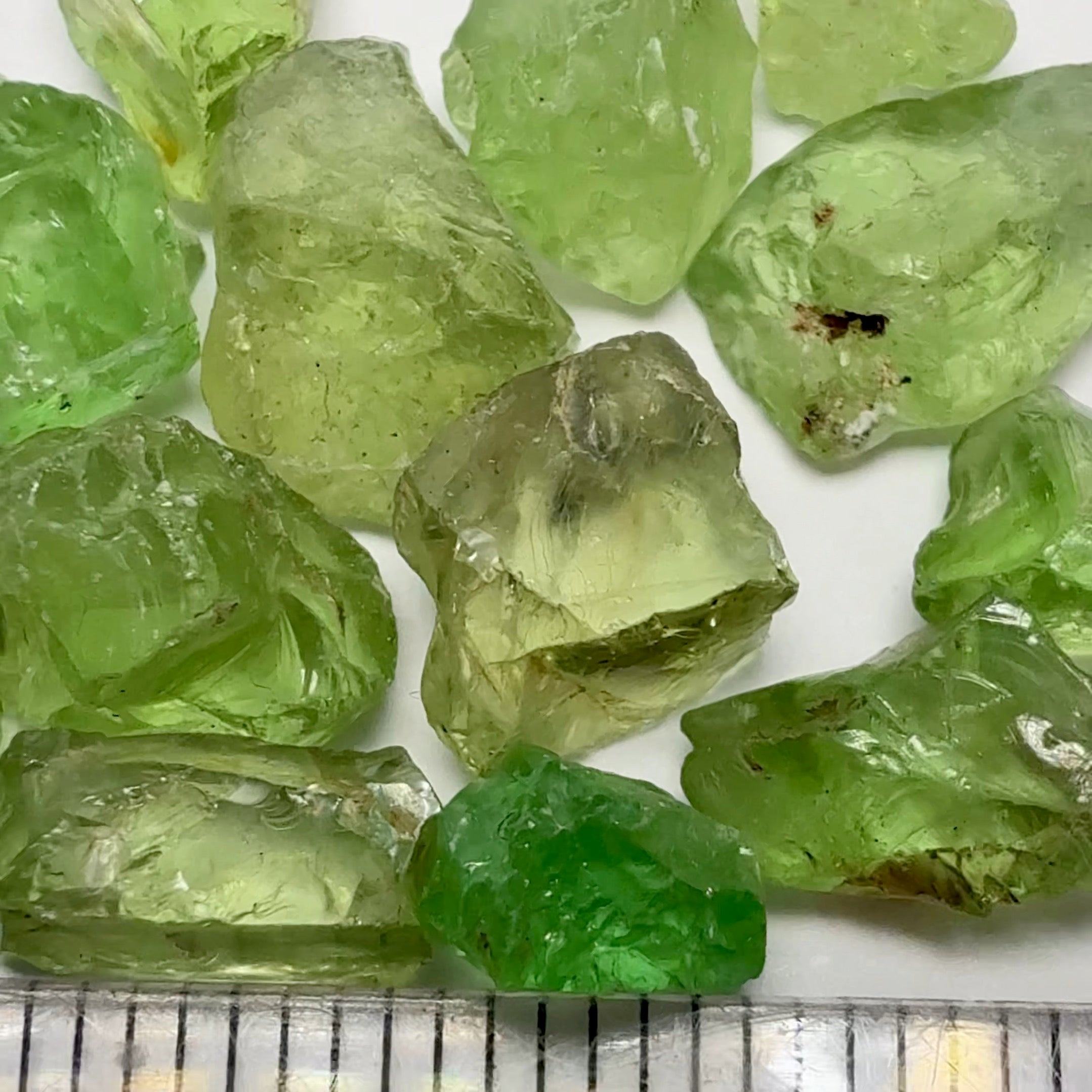 Tsavorite Garnet Lot, Kenya, 30.36ct, Untreated Unheated, VS, 1.43ct-3.23ct, 13pcs, 2.33ct average