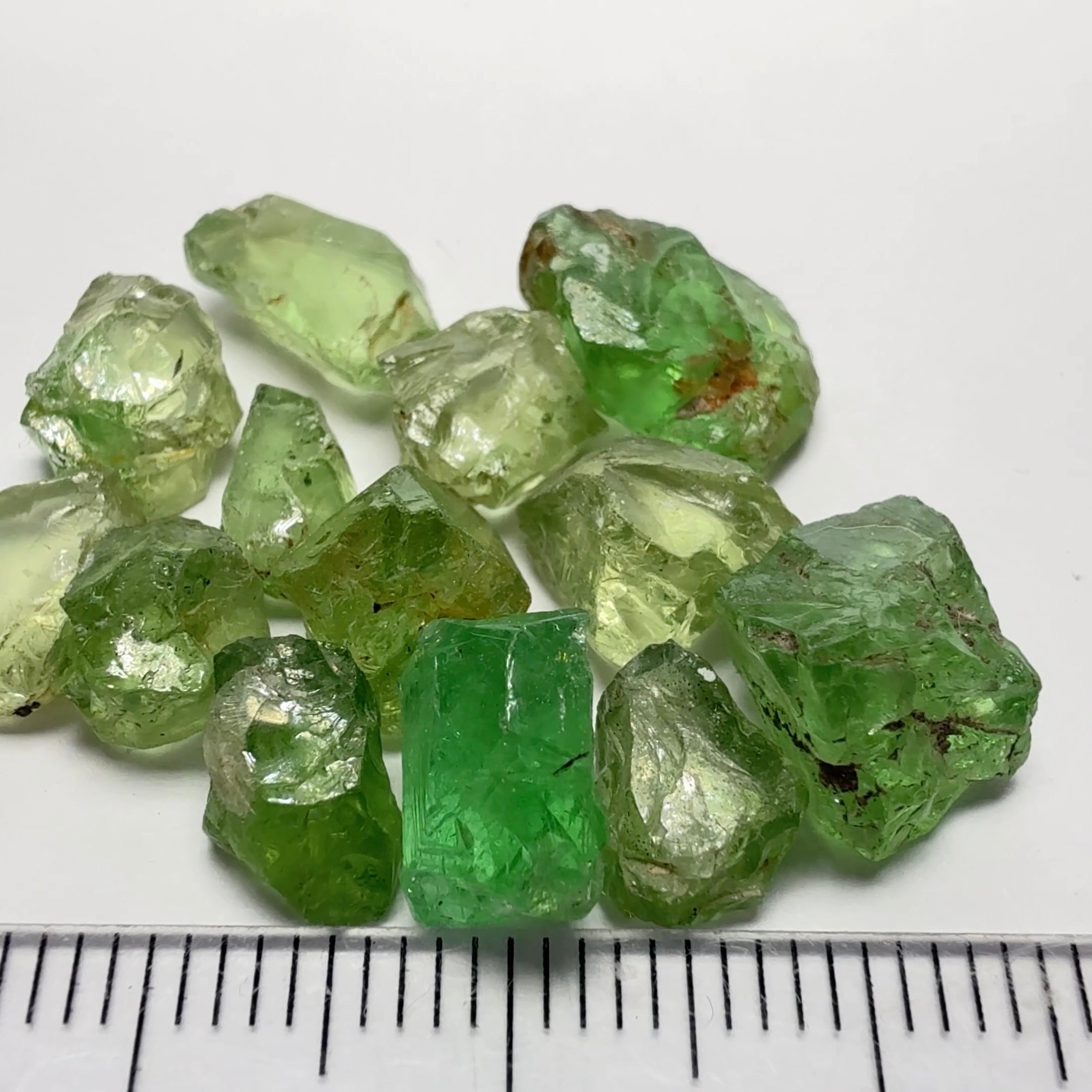 Tsavorite Garnet Lot, Kenya, 36.86ct, Untreated Unheated, Si-I, 1.40ct-5.26ct, 13pcs, 2.83ct average