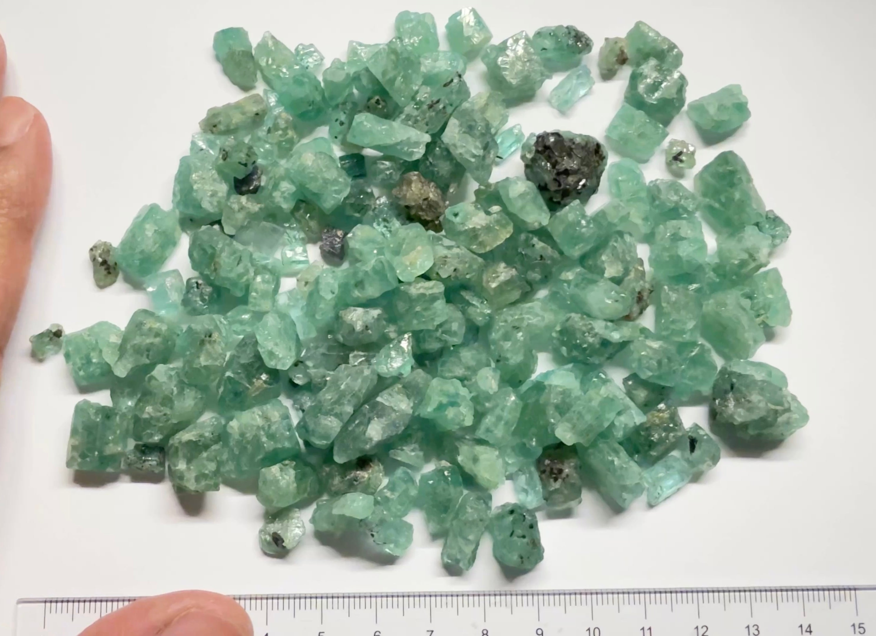 Emeralds Crystal Lot, 136.70gm / 683.50ct, Manyara, Tanzania, LOT DEAL, Price for lot US$350