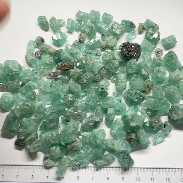 Emeralds Crystal Lot, 136.70gm / 683.50ct, Manyara, Tanzania, LOT DEAL, Price for lot US$350