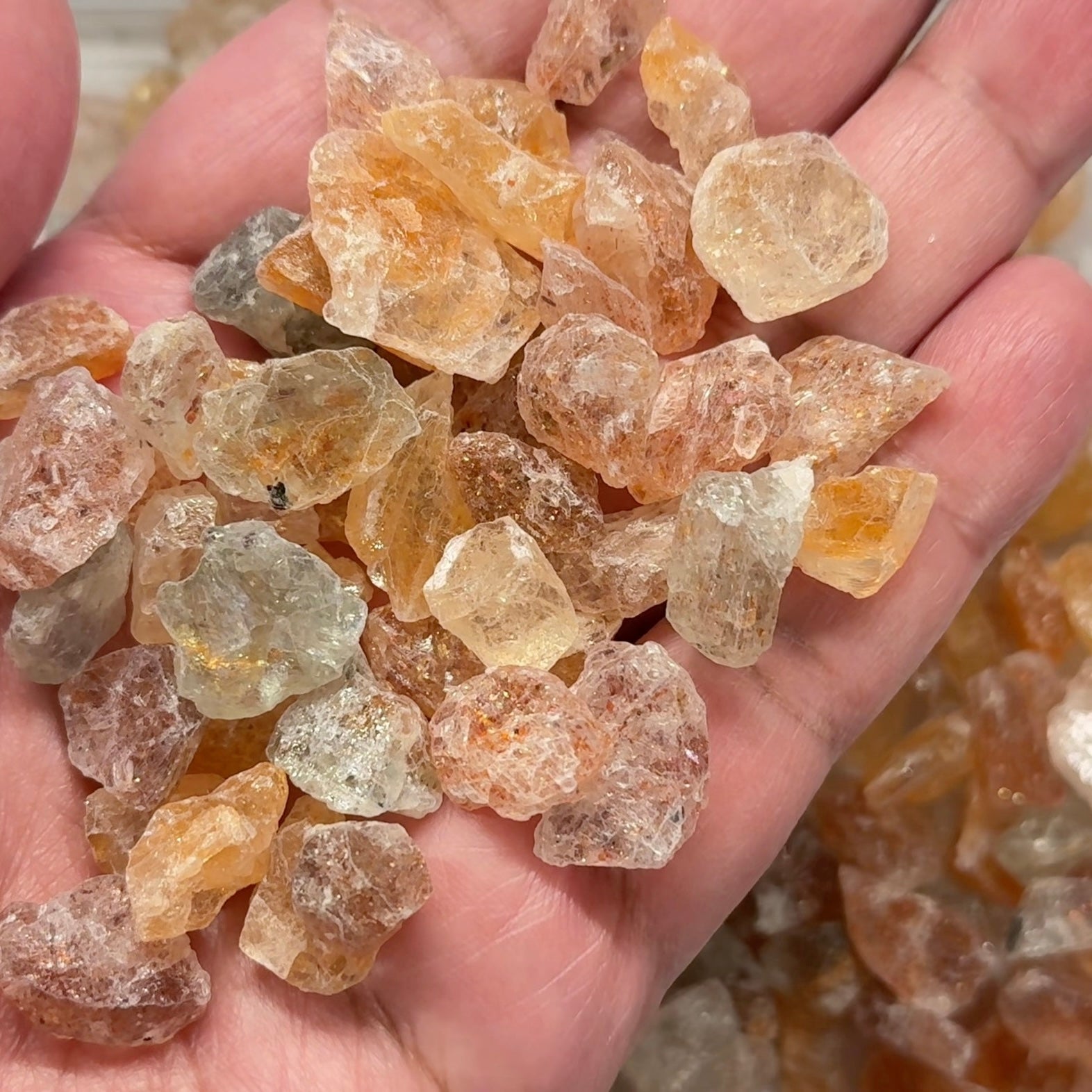 Confetti Sunstone Lot, Tanzania, Untreated Unheated, faceting grade / cabbing / specimen, 284.75gm Lot