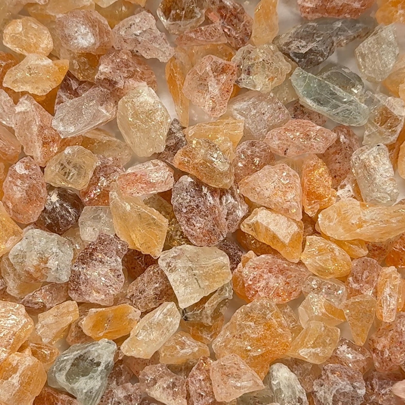Confetti Sunstone Lot, Tanzania, Untreated Unheated, faceting grade / cabbing / specimen, 284.75gm Lot