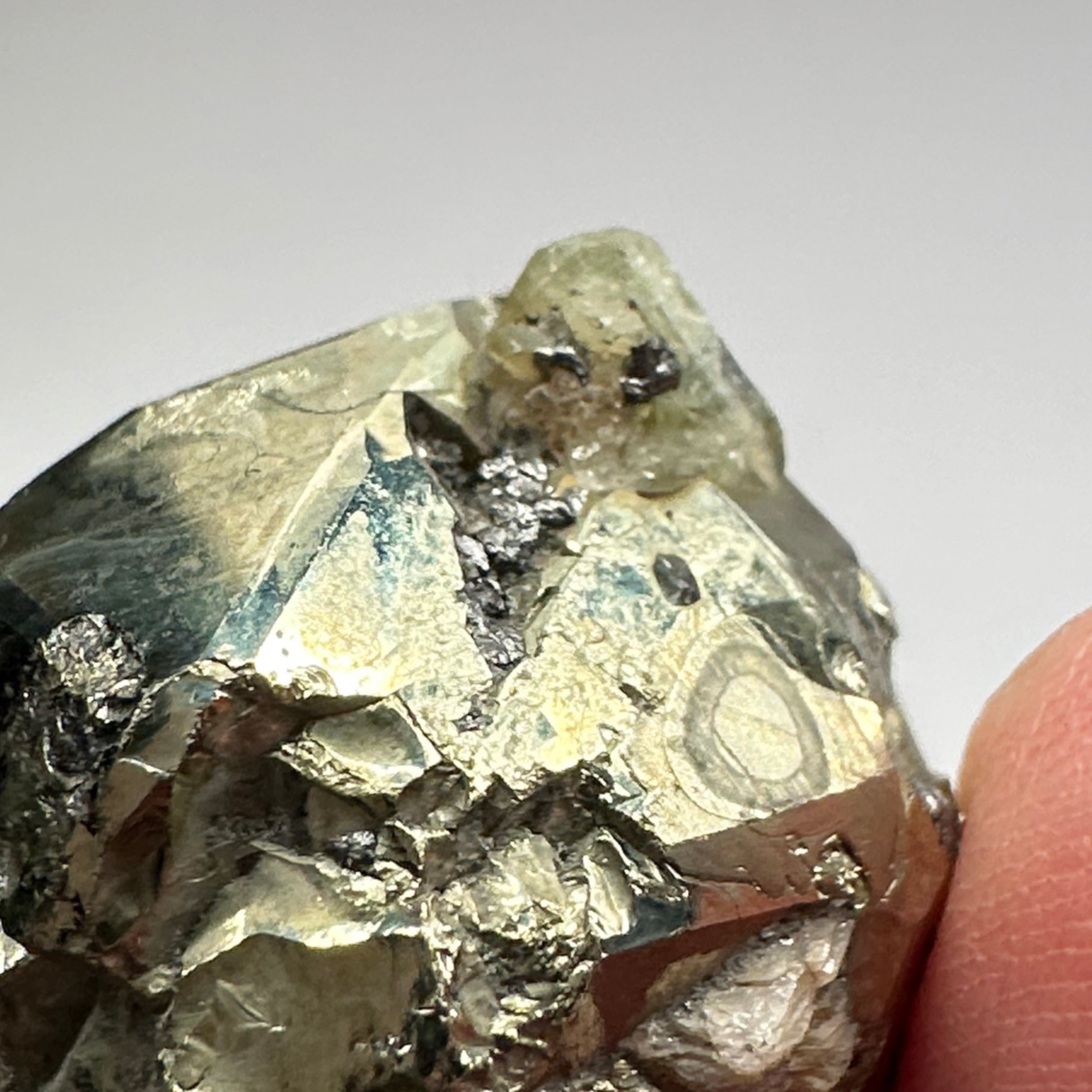 Pyrite, 29.90gm, Merelani, Tanzania, Untreated Unheated, same mines as Tanzanite, natural mirror crystal faces.