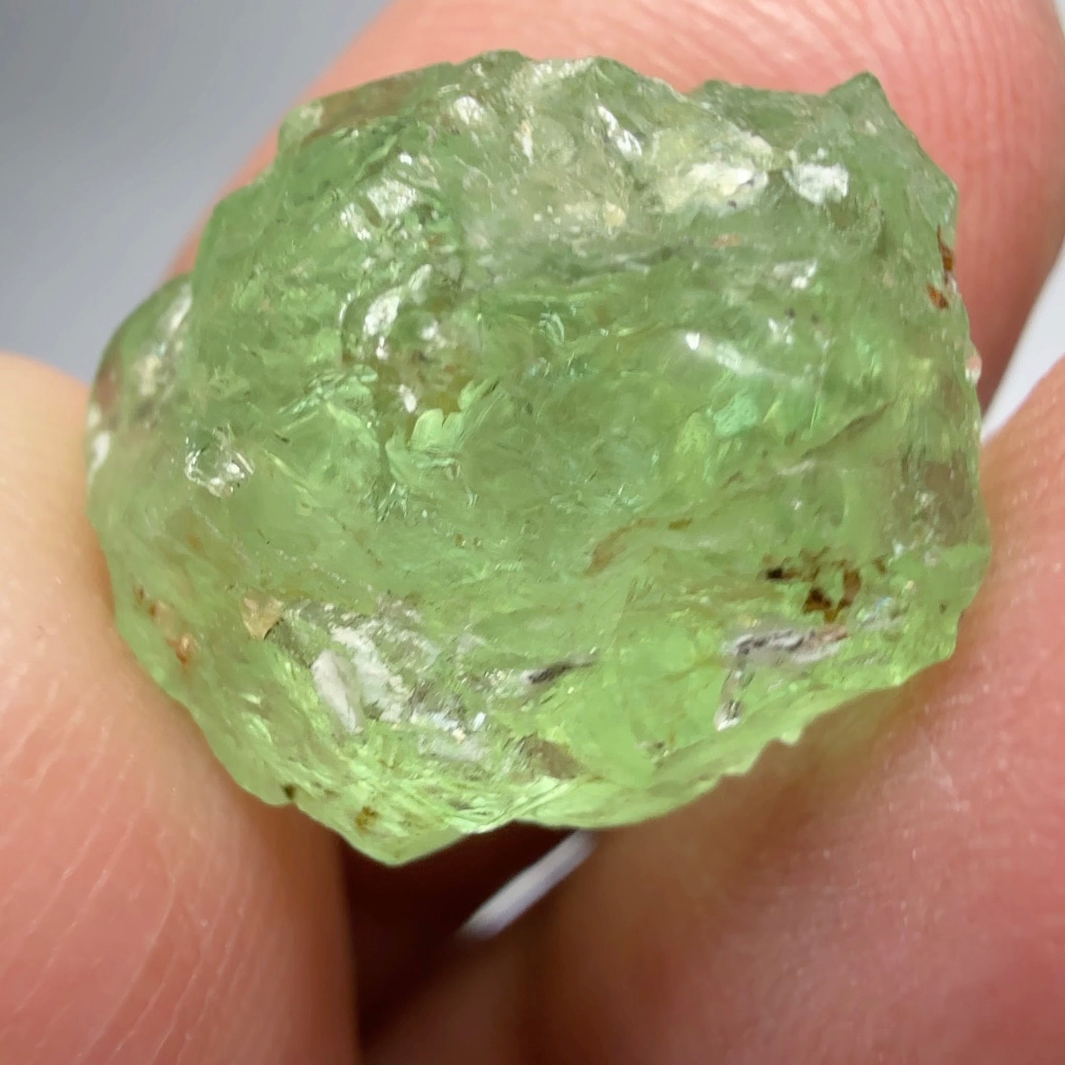 Tsavorite Garnet Cab Grade Rough, has some cracks, 16.29ct, Tanzania, Untreated Unheated