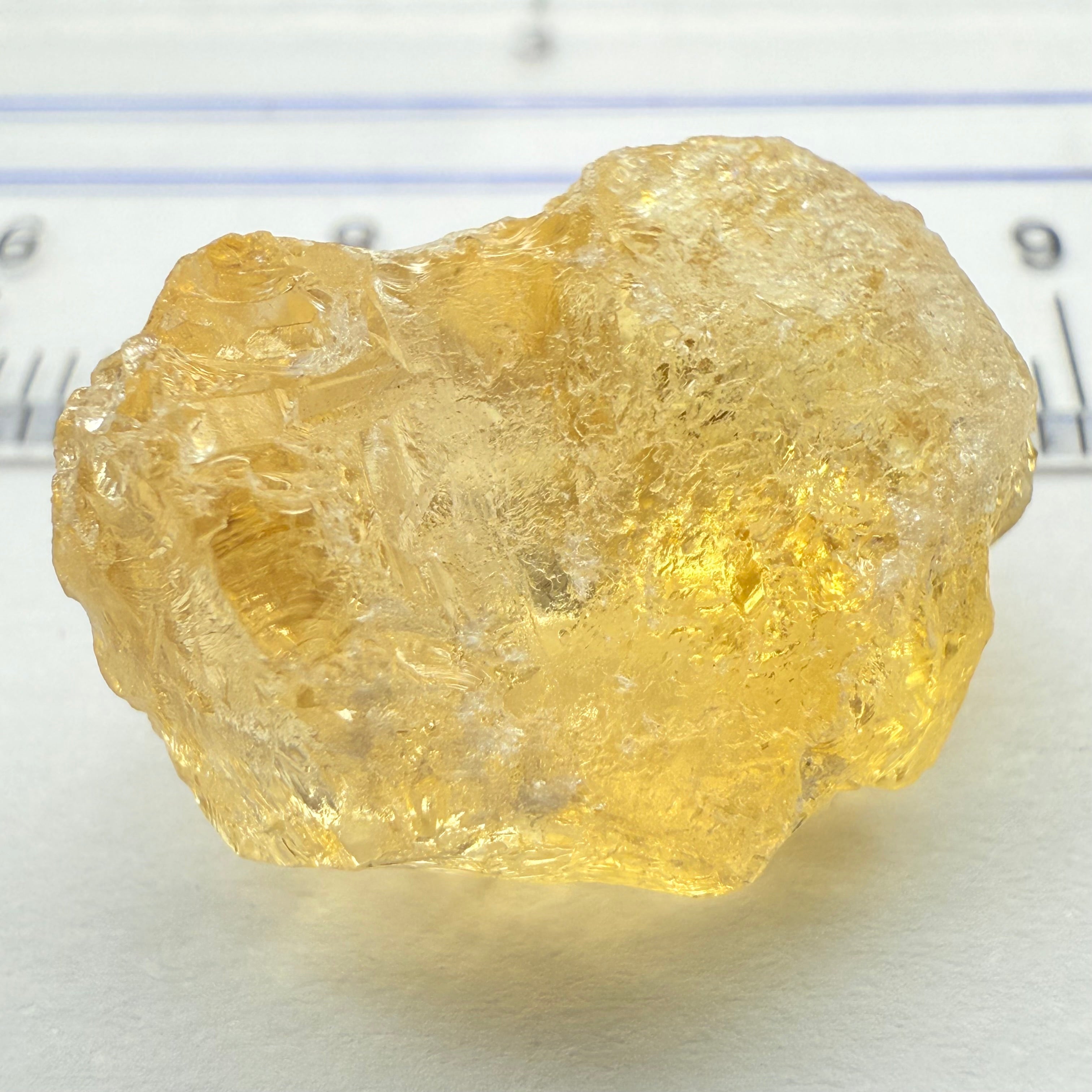 Citrine, 19.41ct, Zambia, Untreated Unheated, slight crack on the outside going in 3mm, rest is VVS-IF