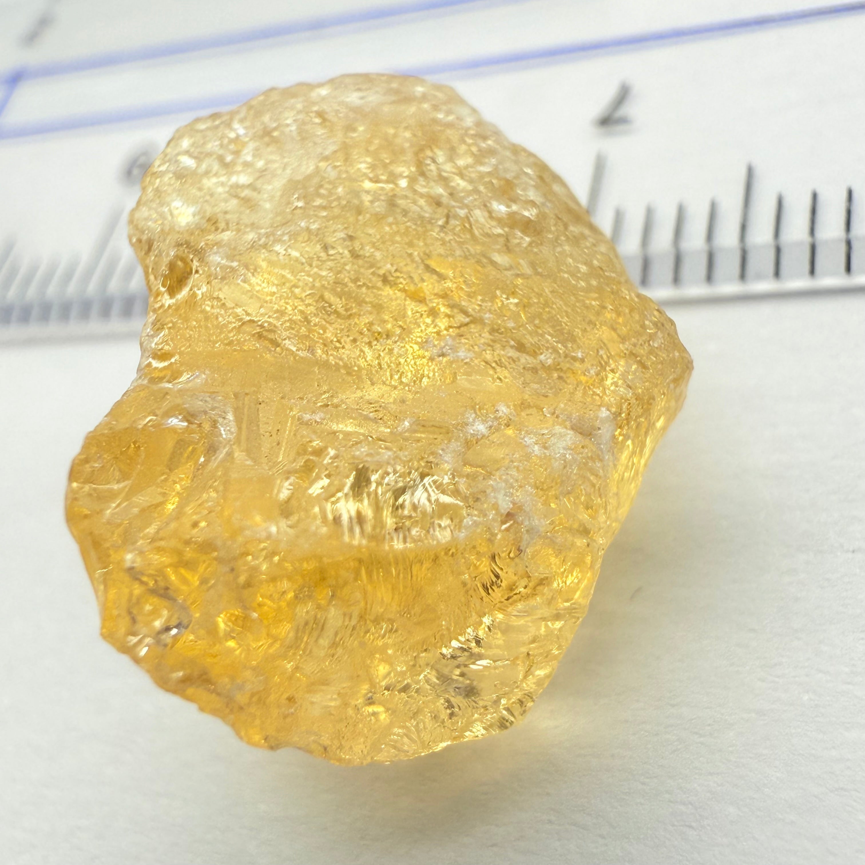 Citrine, 19.41ct, Zambia, Untreated Unheated, slight crack on the outside going in 3mm, rest is VVS-IF