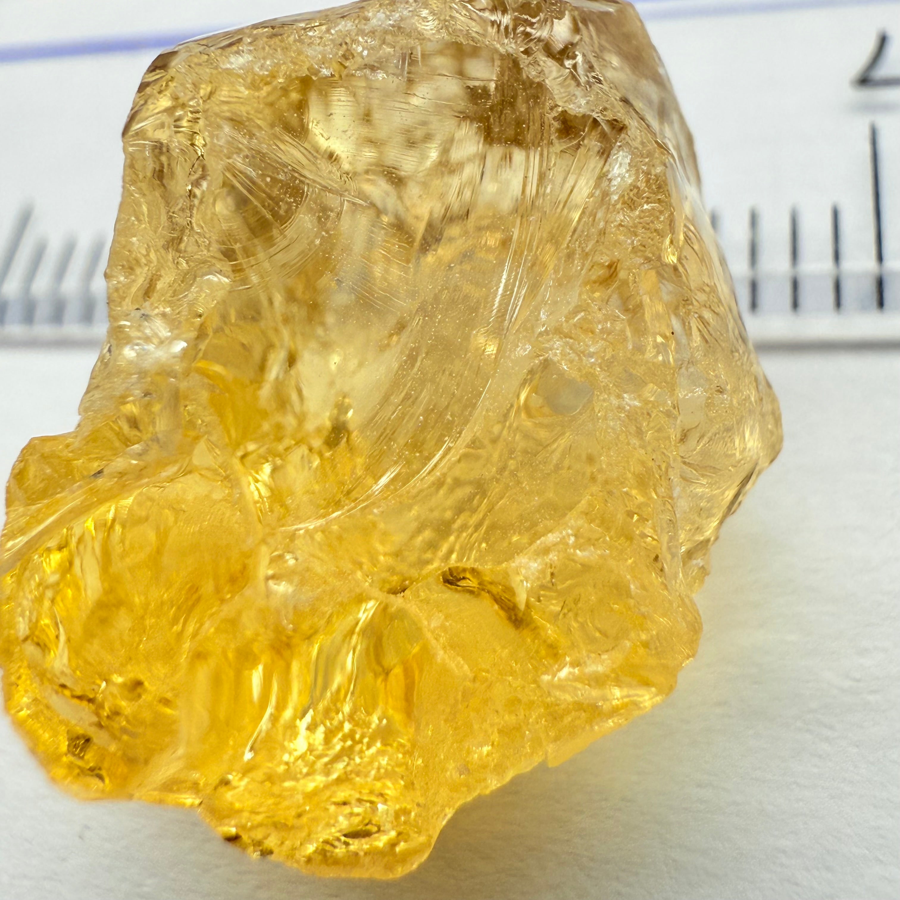Citrine, 19.41ct, Zambia, Untreated Unheated, slight crack on the outside going in 3mm, rest is VVS-IF