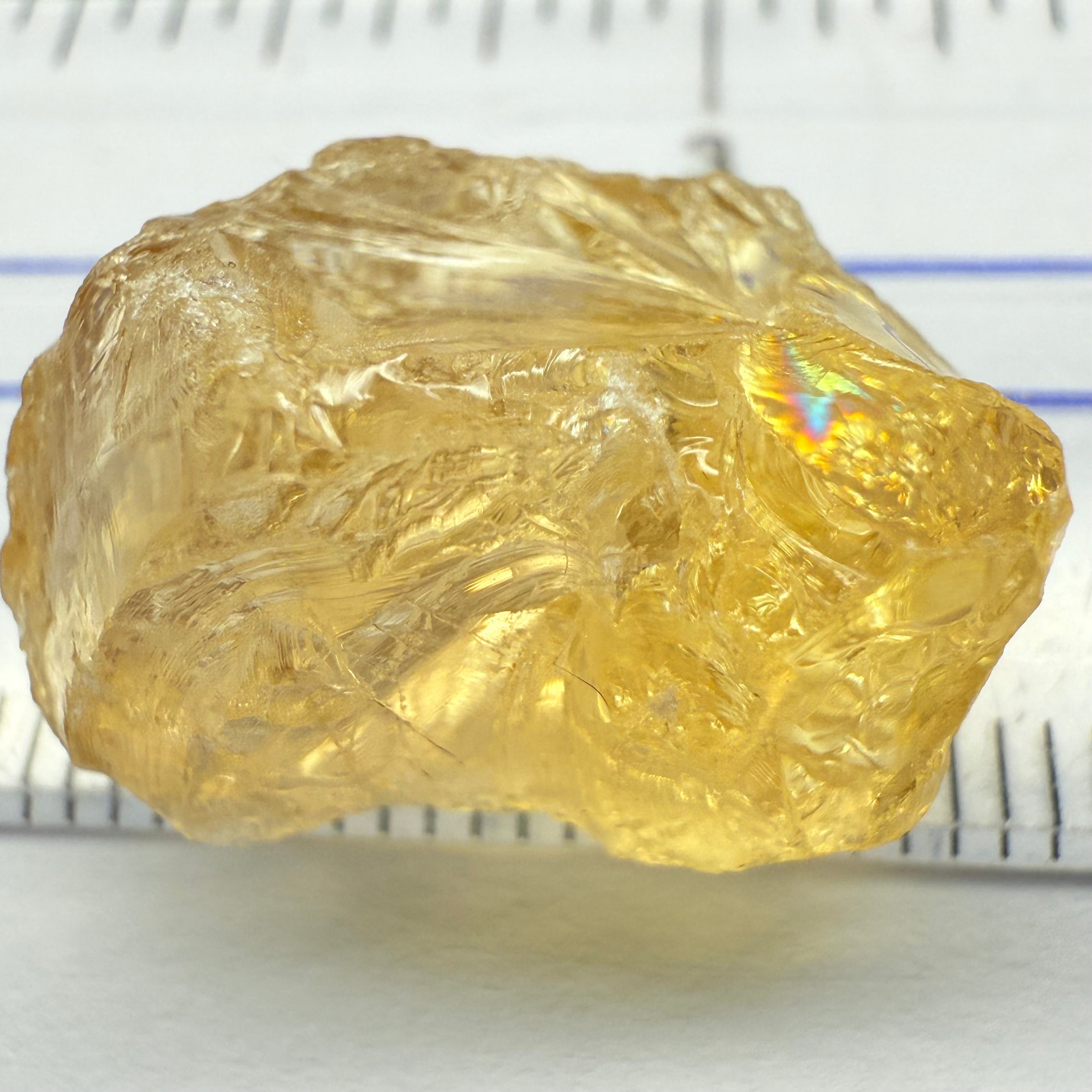 Citrine, 19.41ct, Zambia, Untreated Unheated, slight crack on the outside going in 3mm, rest is VVS-IF