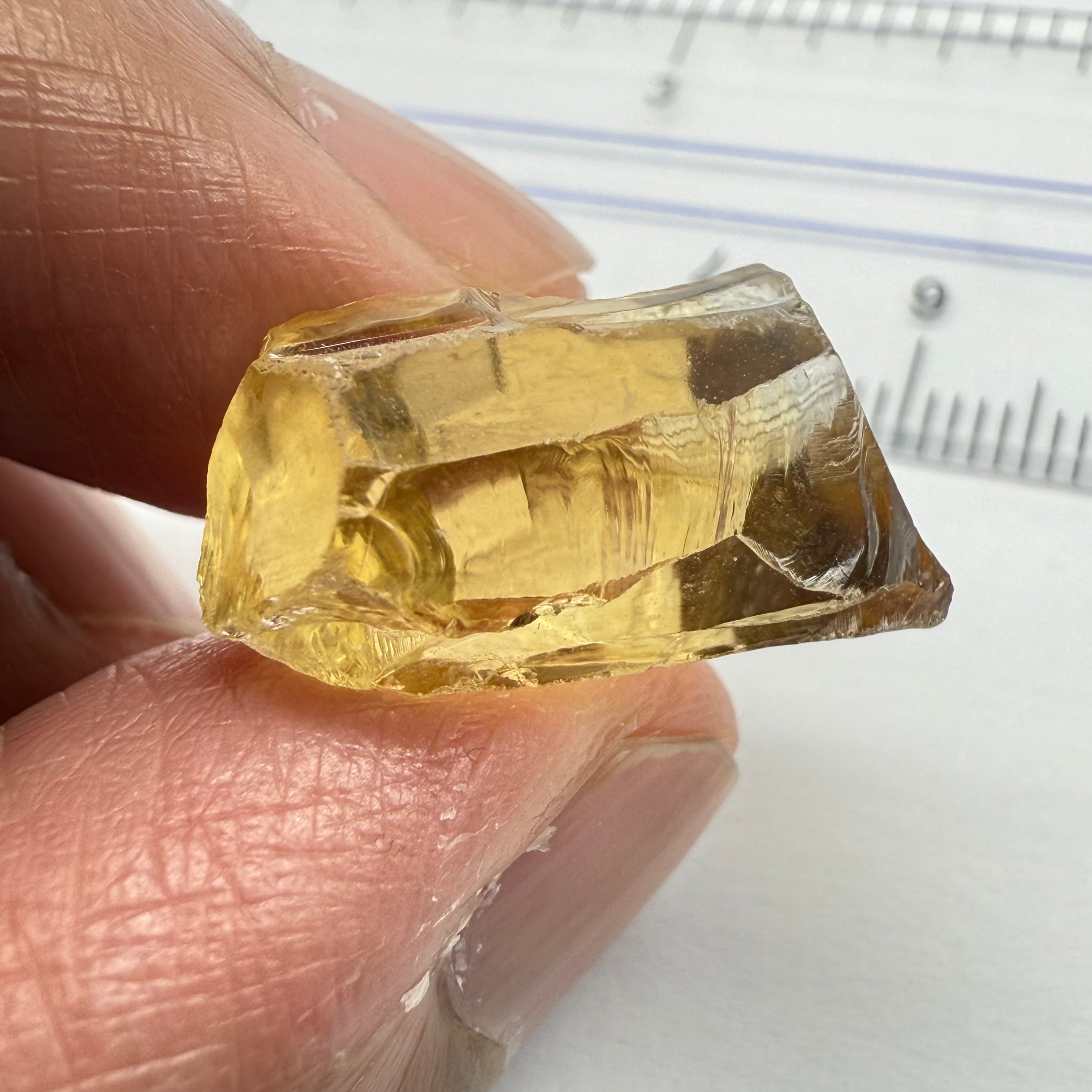 Citrine, 19.50ct, Zambia, Untreated Unheated, flattish shape, VVS-IF