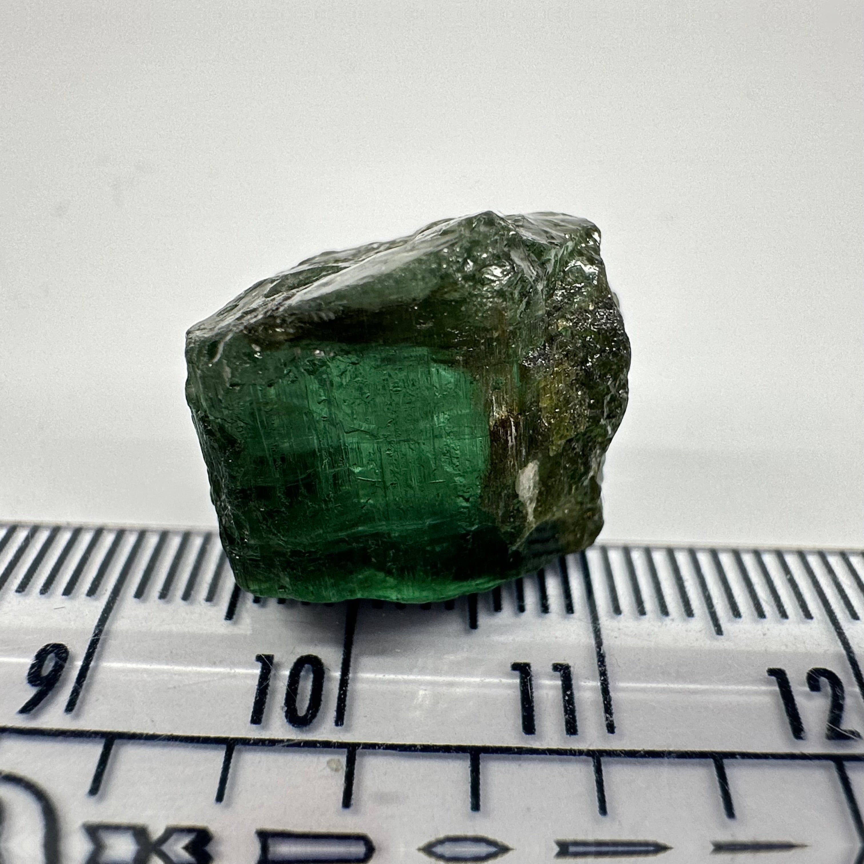 Tourmaline Crystal, 5.90gm, Untreated Unheated, cab/specimen grade, closed c axis