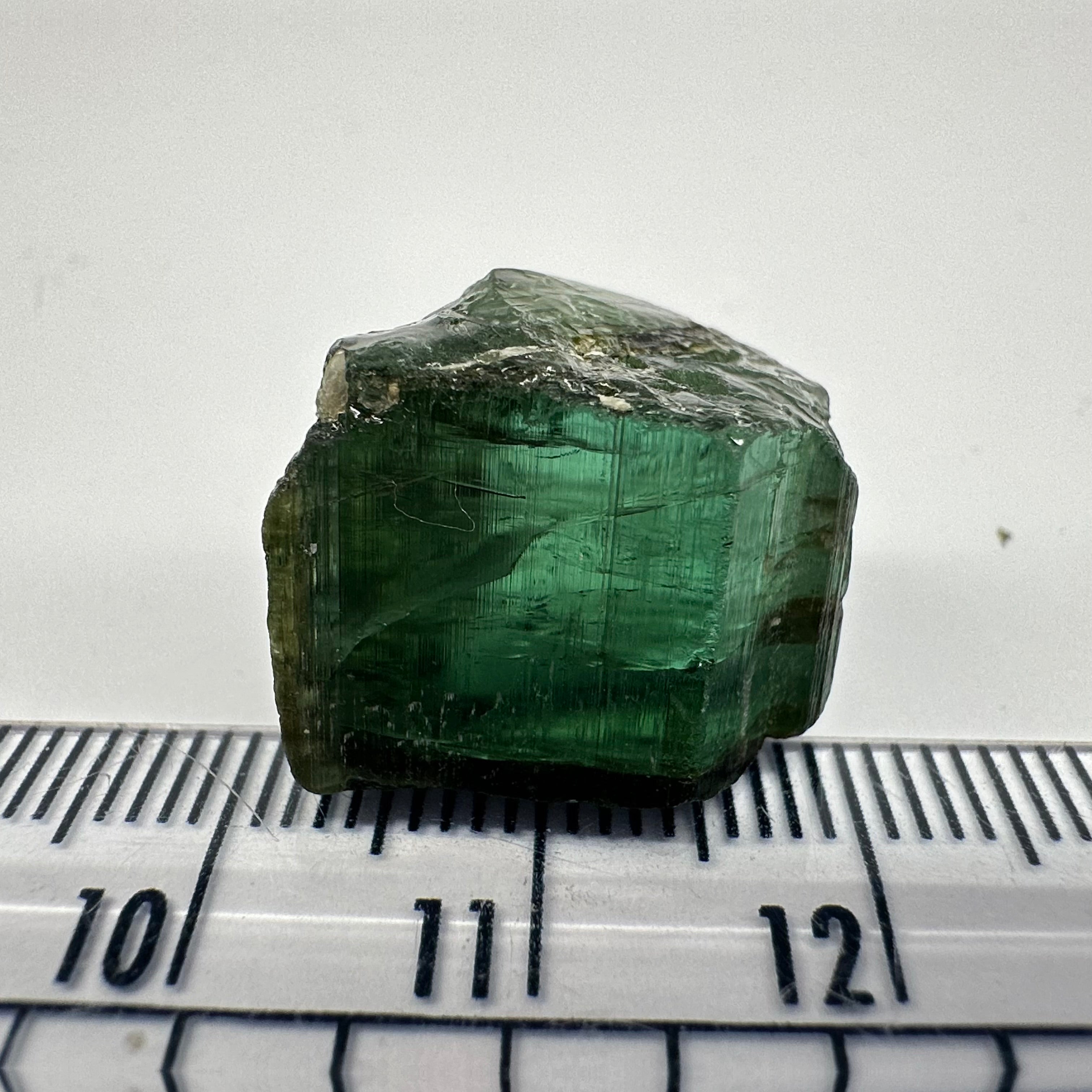 Tourmaline Crystal, 5.90gm, Untreated Unheated, cab/specimen grade, closed c axis