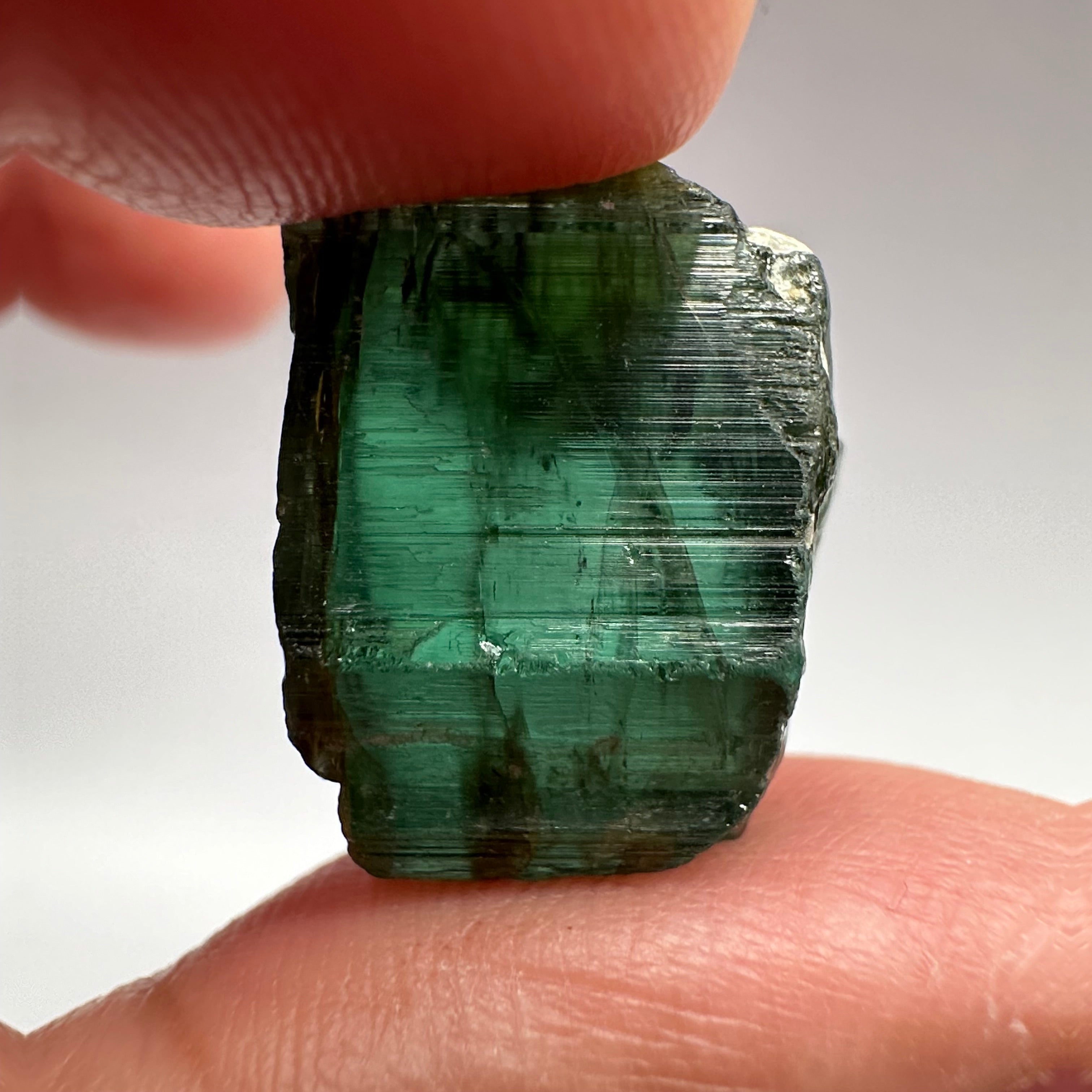 Tourmaline Crystal, 5.90gm, Untreated Unheated, cab/specimen grade, closed c axis